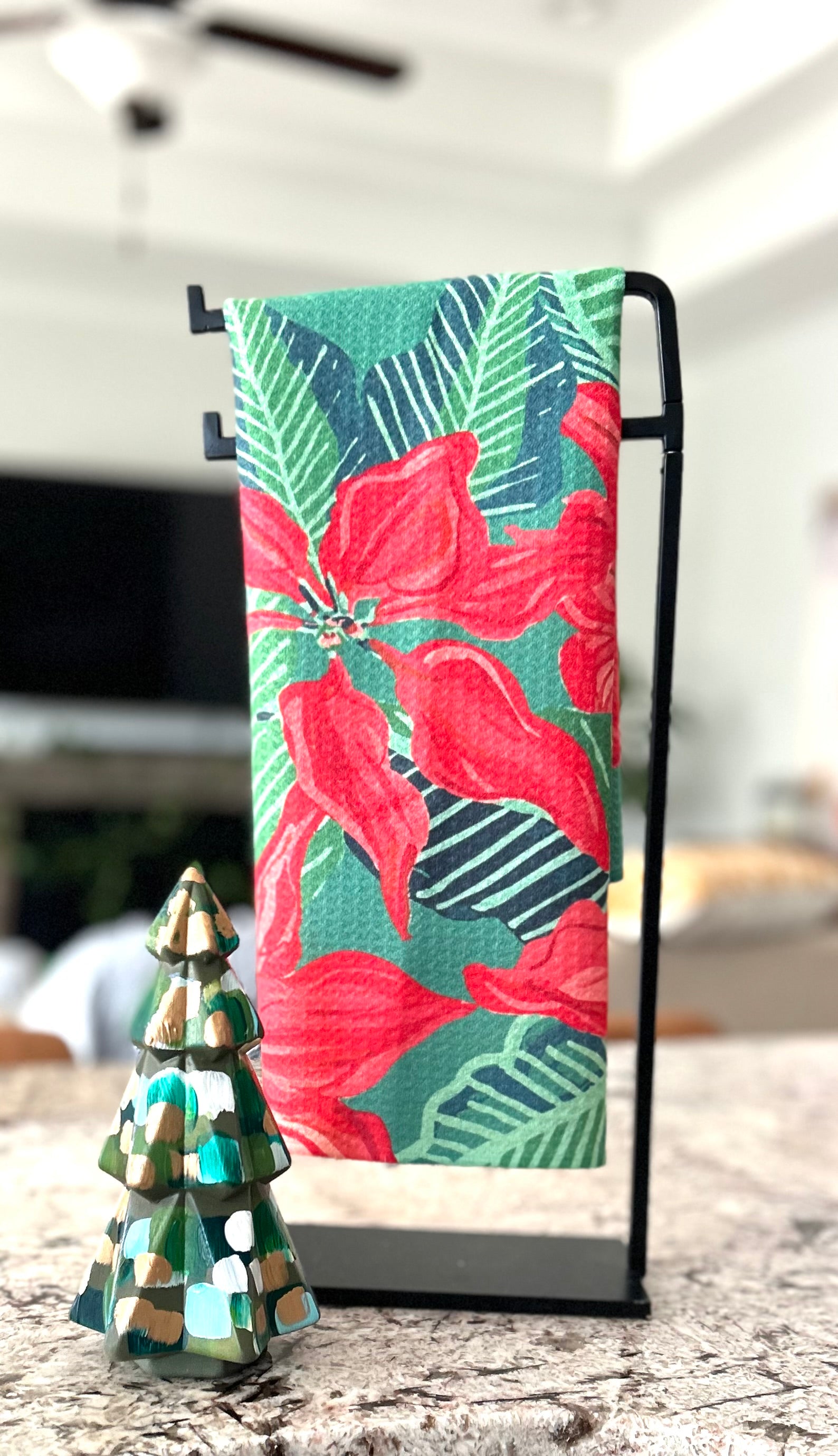 Classic Poinsettia Towel|Jessica Reynolds Art