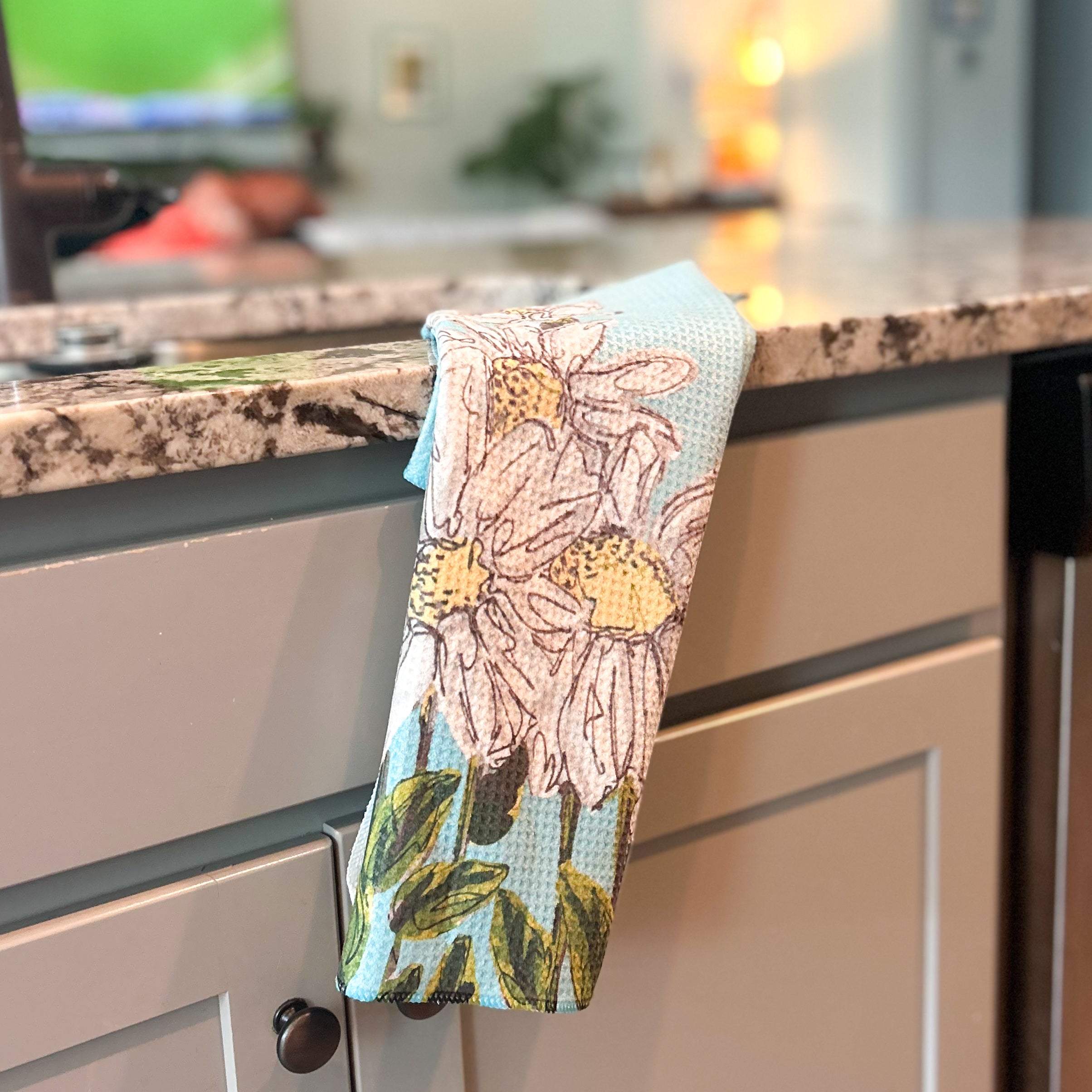 White Daisy Tea Towel|Jessica Reynolds Art